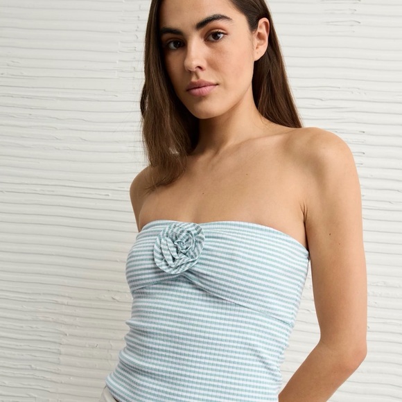 American Eagle Outfitters Tops - NWT American Eagle Blue Striped Rosette Strapless Summer Ribbed Tube Top | S